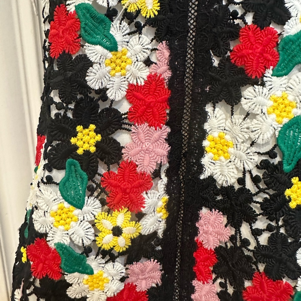 Alice + Olivia Black and White Lace Dress - Picture 2 of 7